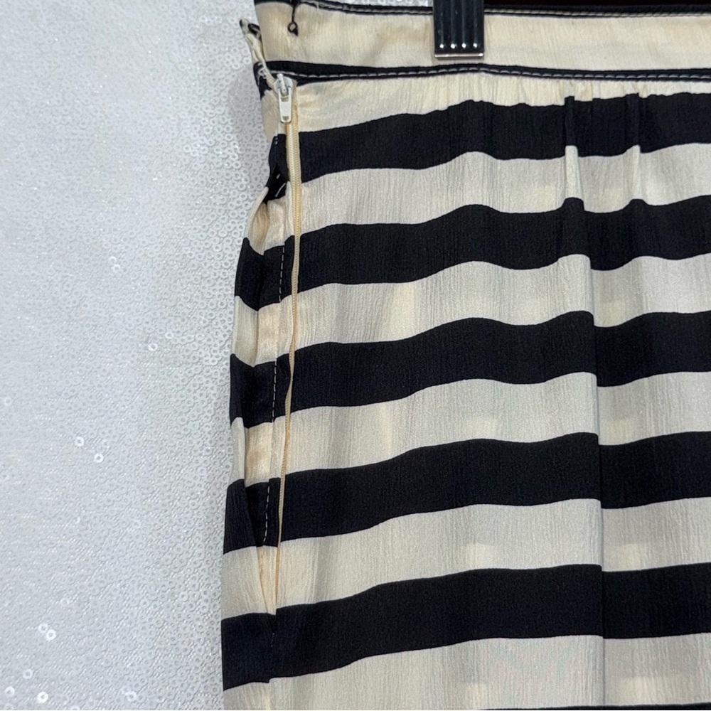 Emanuel Ungaro Black and White Midi Pencil Skirt - Picture 10 of 15